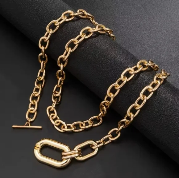 Gold Chain Necklace - Picture 2 of 4